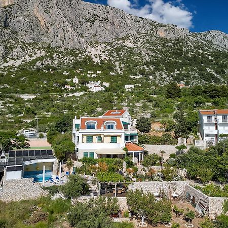 Grand View Apartments Drasnice Bagian luar foto