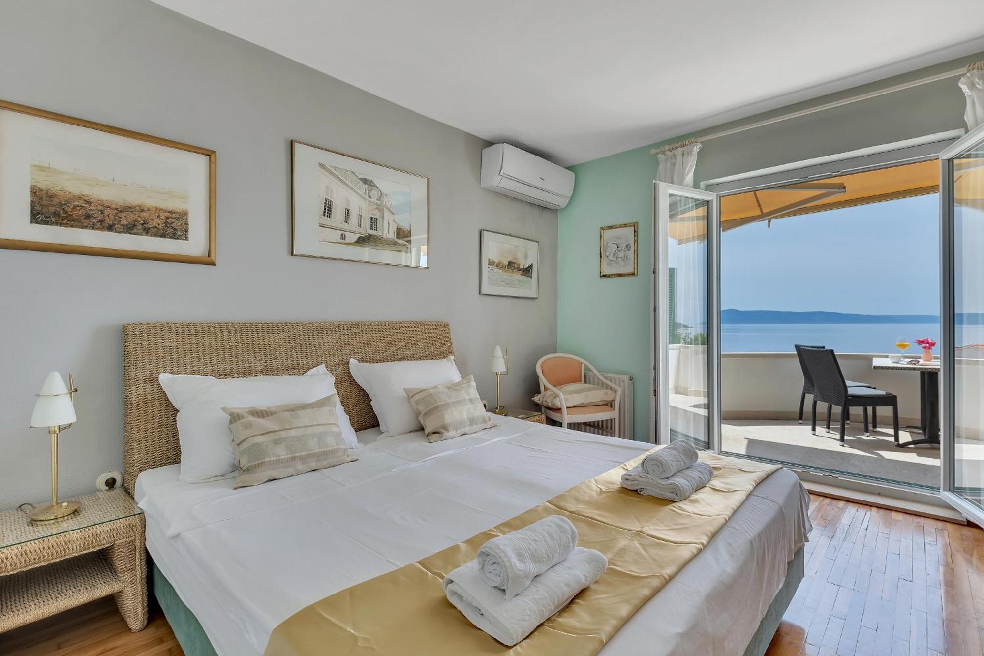 Grand View Apartments Drasnice Bagian luar foto