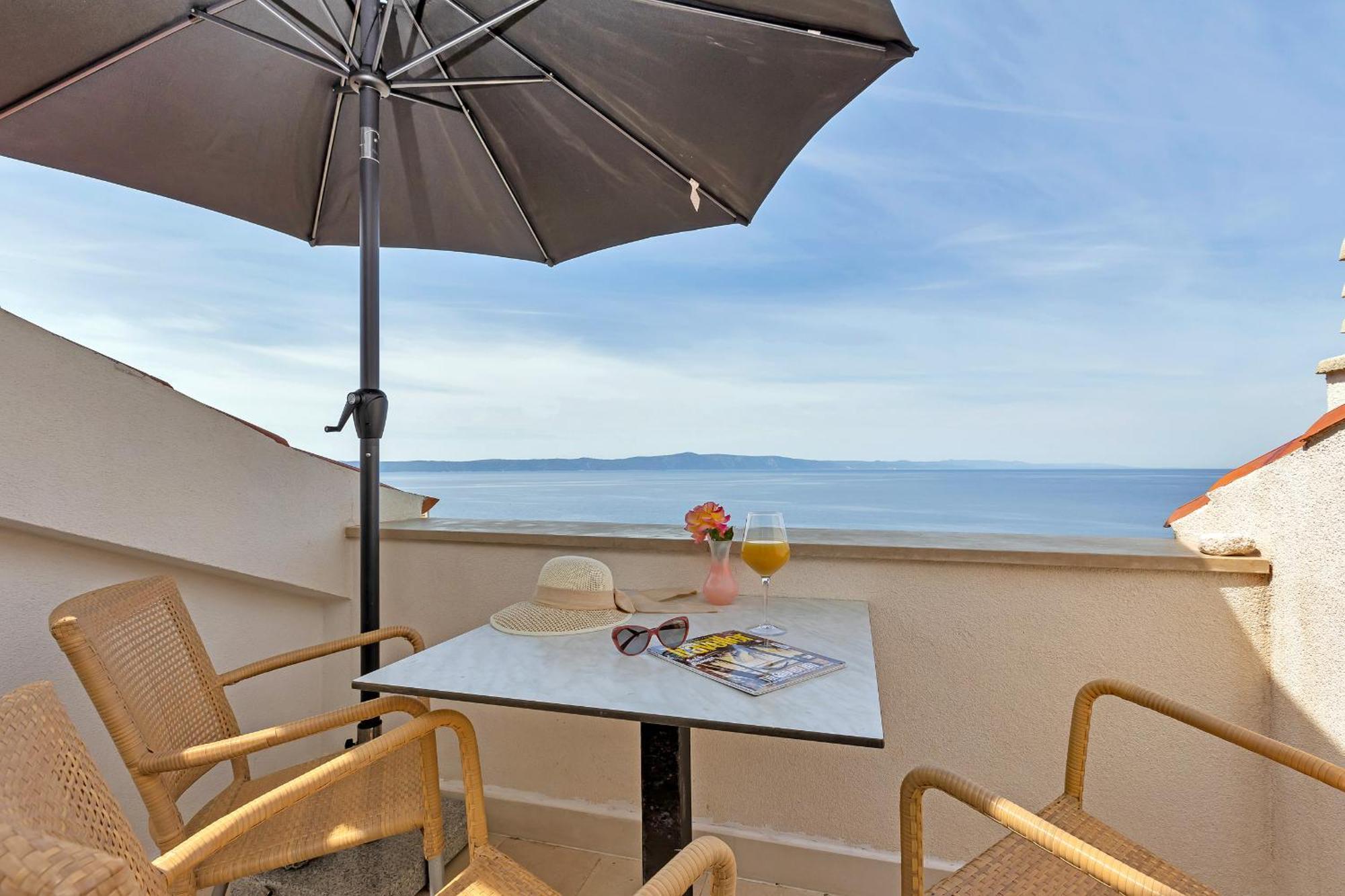 Grand View Apartments Drasnice Bagian luar foto