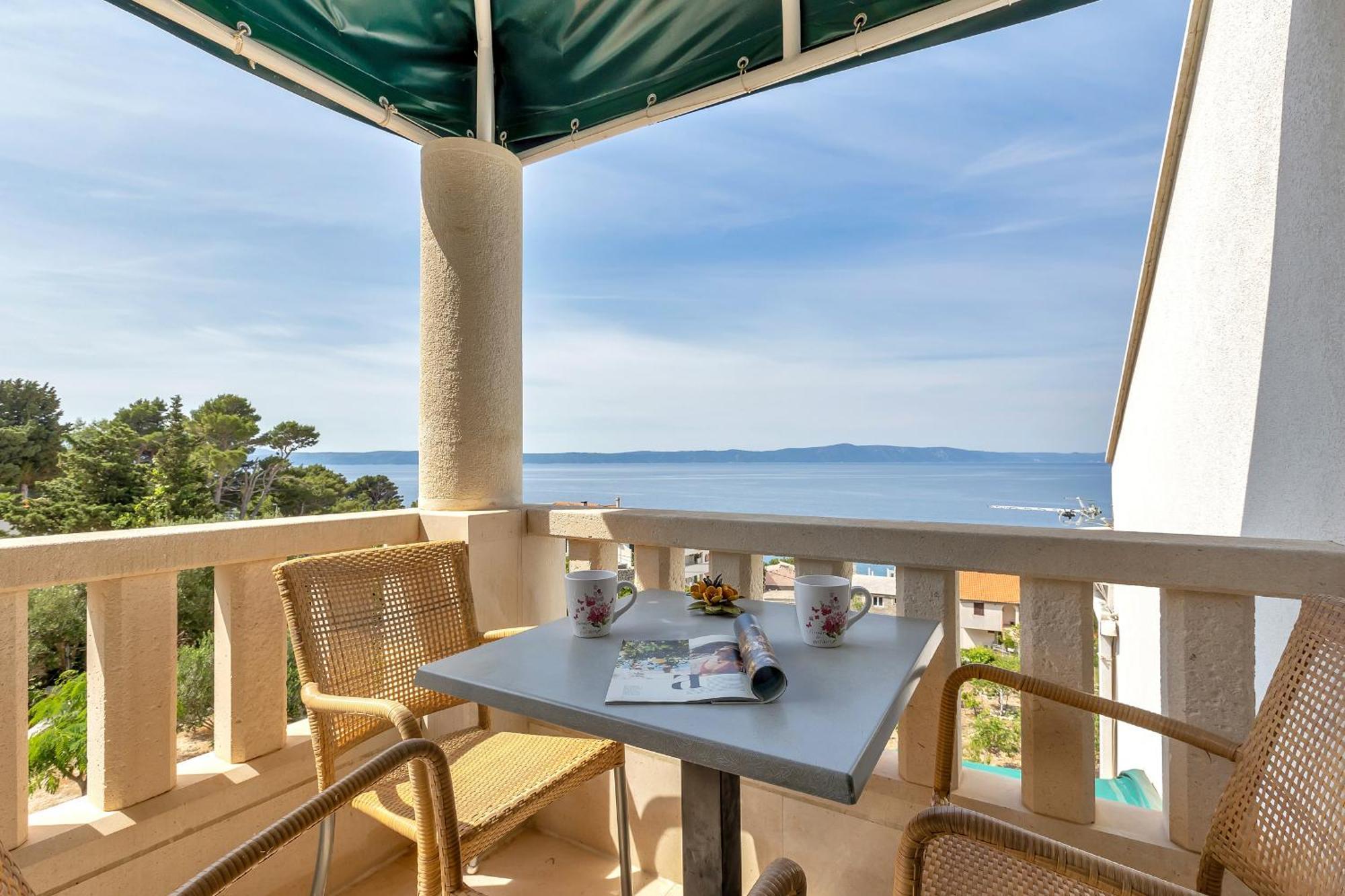 Grand View Apartments Drasnice Bagian luar foto