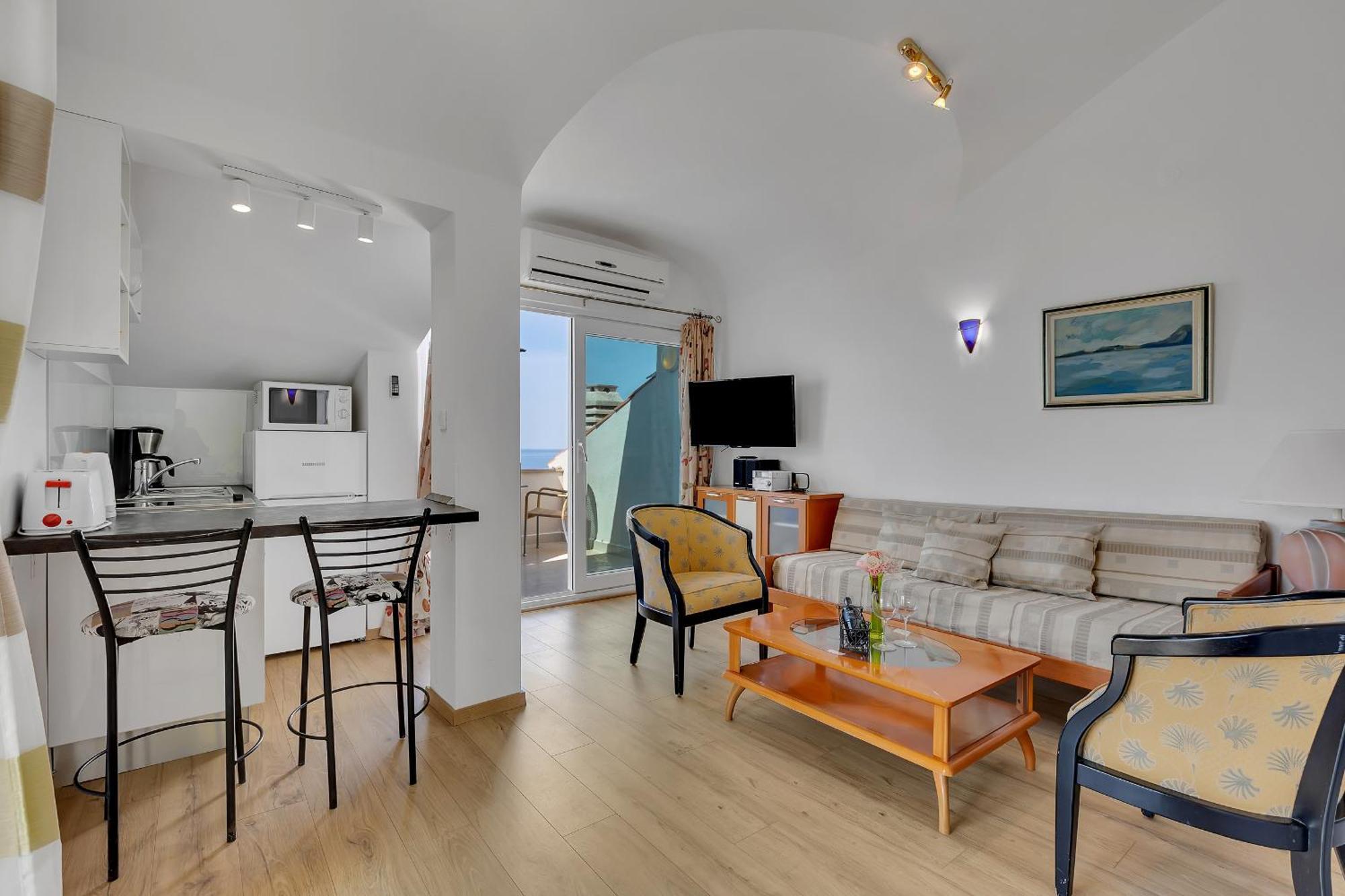 Grand View Apartments Drasnice Bagian luar foto