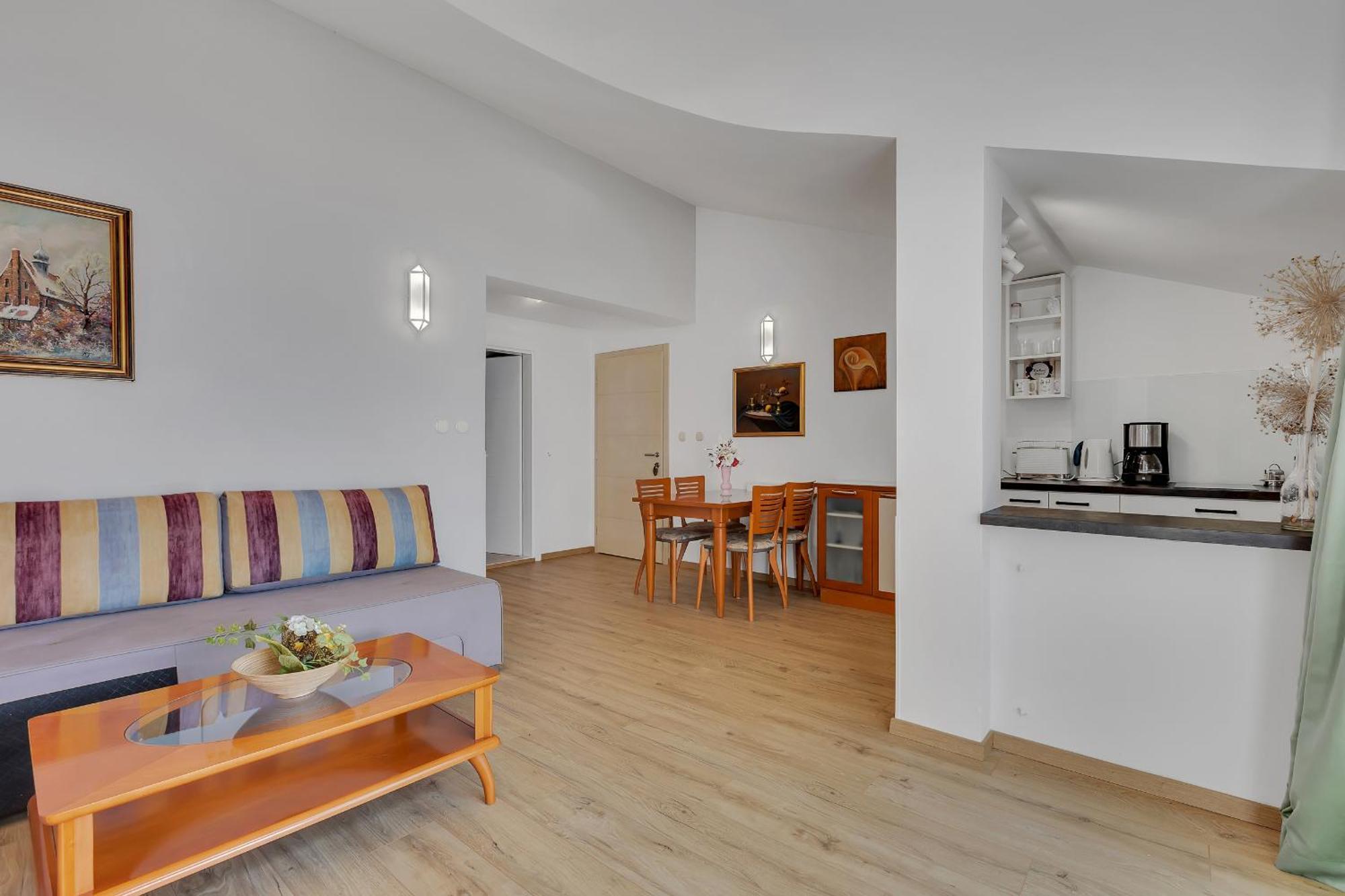 Grand View Apartments Drasnice Bagian luar foto