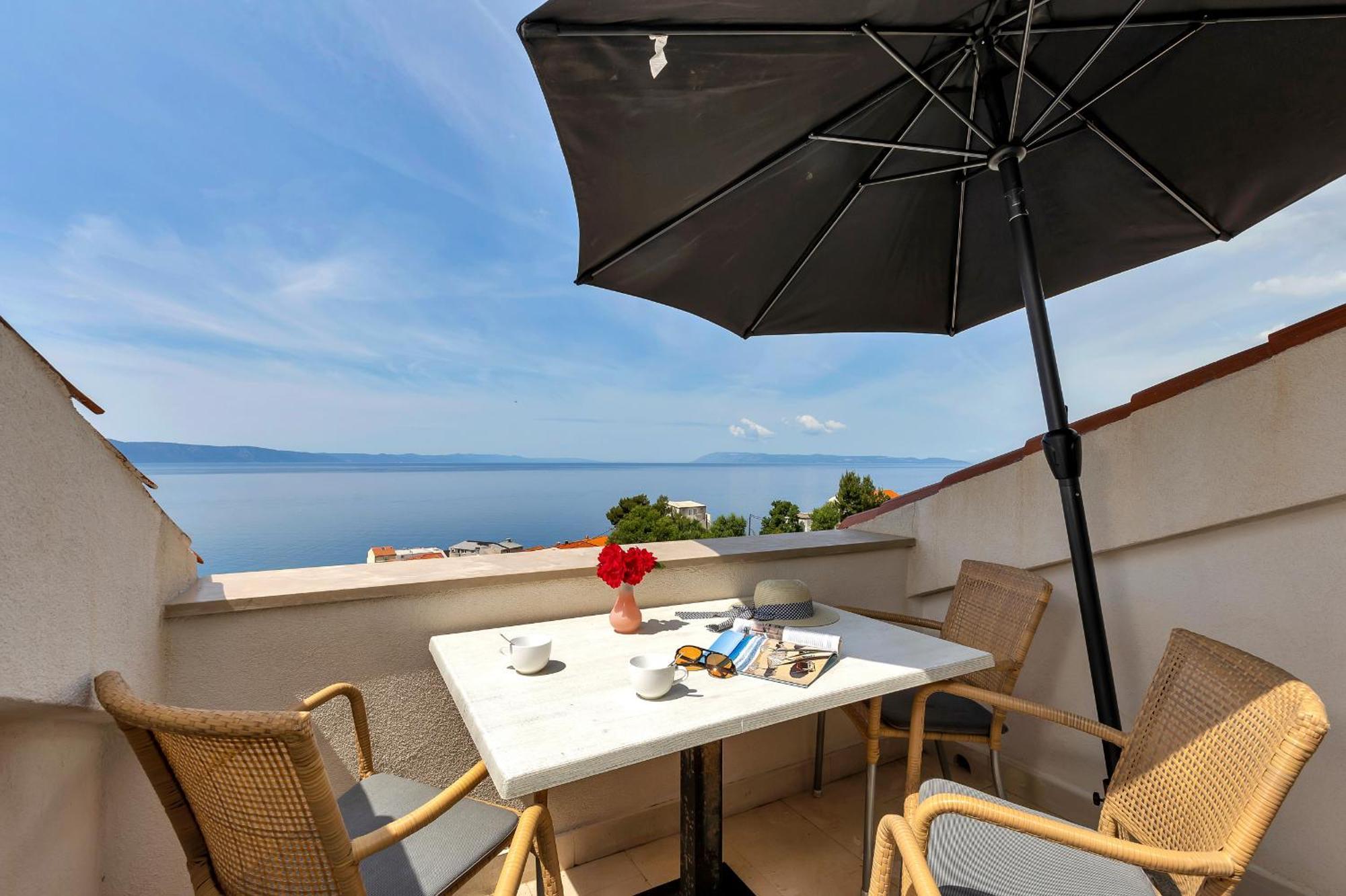 Grand View Apartments Drasnice Bagian luar foto