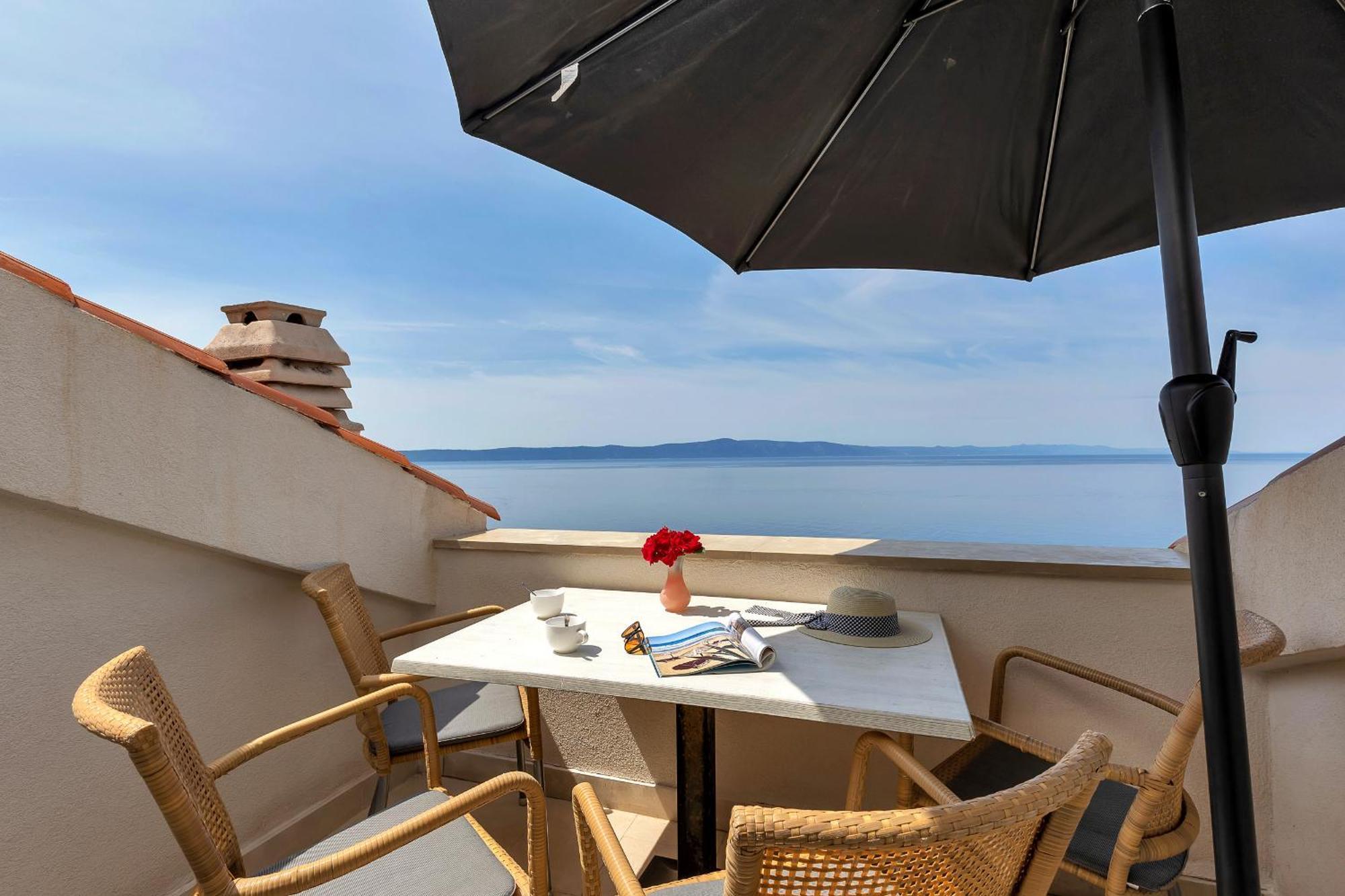 Grand View Apartments Drasnice Bagian luar foto